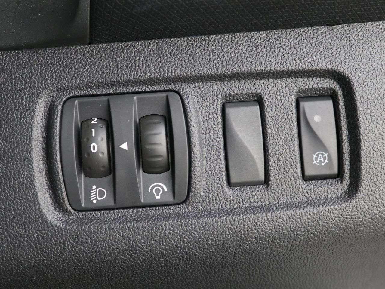 2019 RENAULT CLIO 2019 RENAULT CLIO