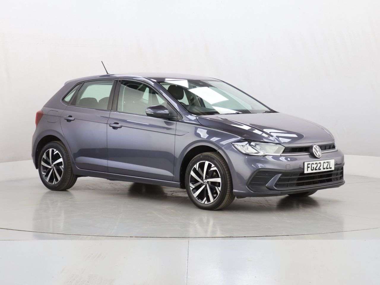 A 2022 VOLKSWAGEN POLO 1.0 TSI Life Hatchback 5dr Petrol Manual Euro 6 (s/s) (95 ps) A 2022 VOLKSWAGEN POLO 1.0 TSI Life Hatchback 5dr Petrol Manual Euro 6 (s/s) (95 ps)
