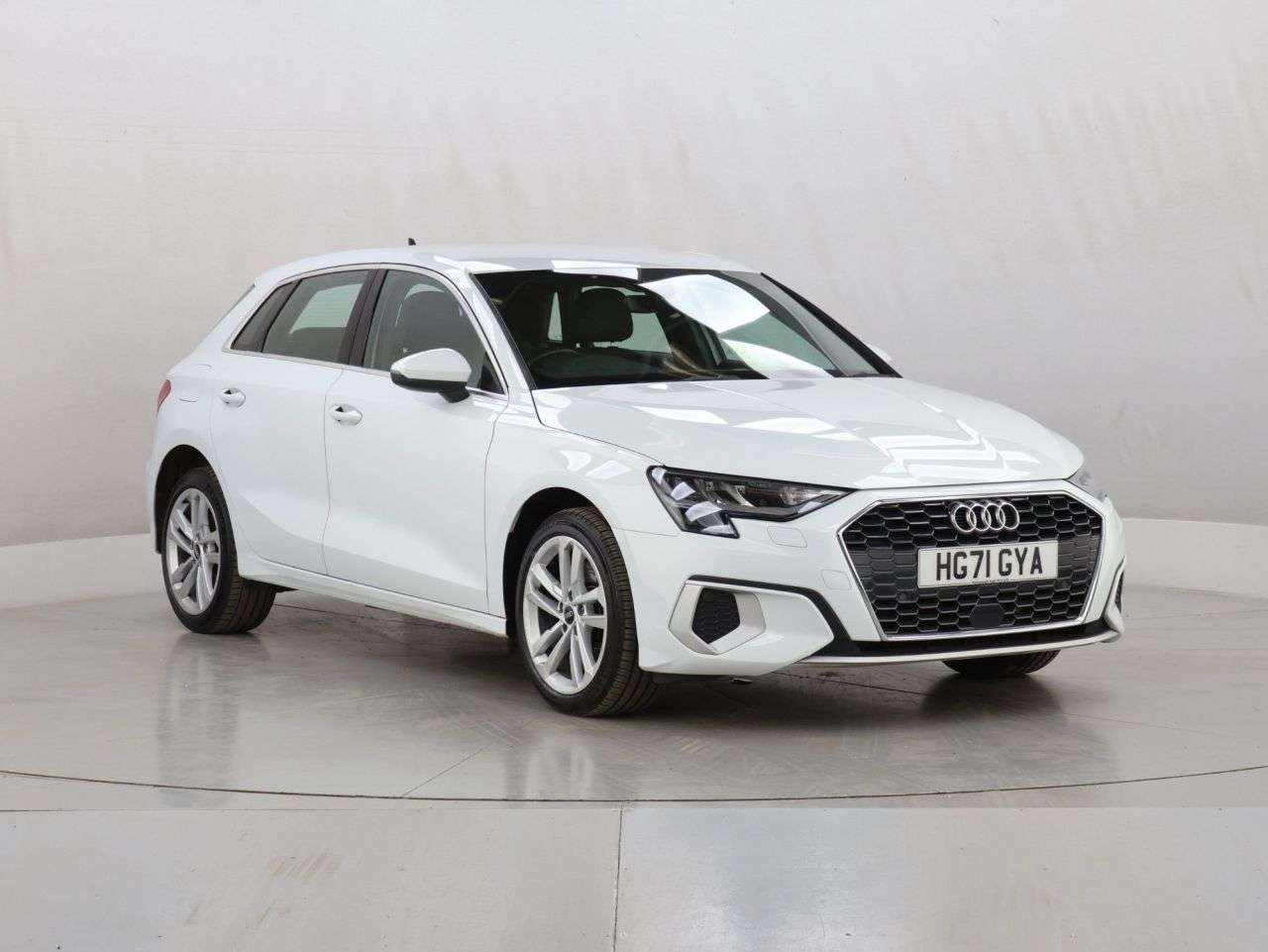 A 2022 AUDI A3 1.4 TFSIe 40 Sport Sportback 5dr Petrol Plug-in Hybrid S Tronic Euro 6 (s/s A 2022 AUDI A3 1.4 TFSIe 40 Sport Sportback 5dr Petrol Plug-in Hybrid S Tronic Euro 6 (s/s