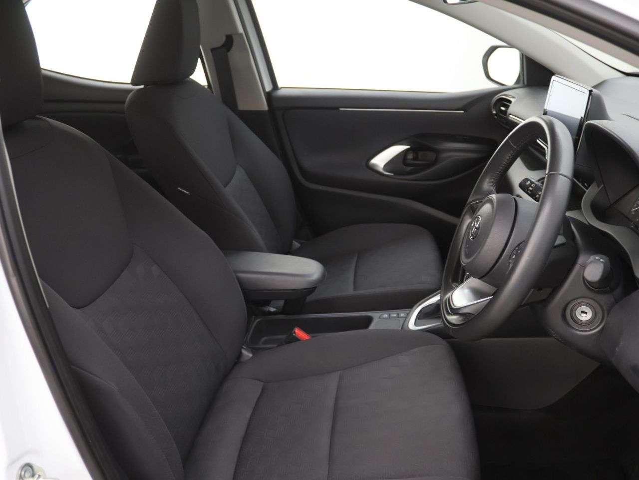 2024 TOYOTA YARIS 2024 TOYOTA YARIS