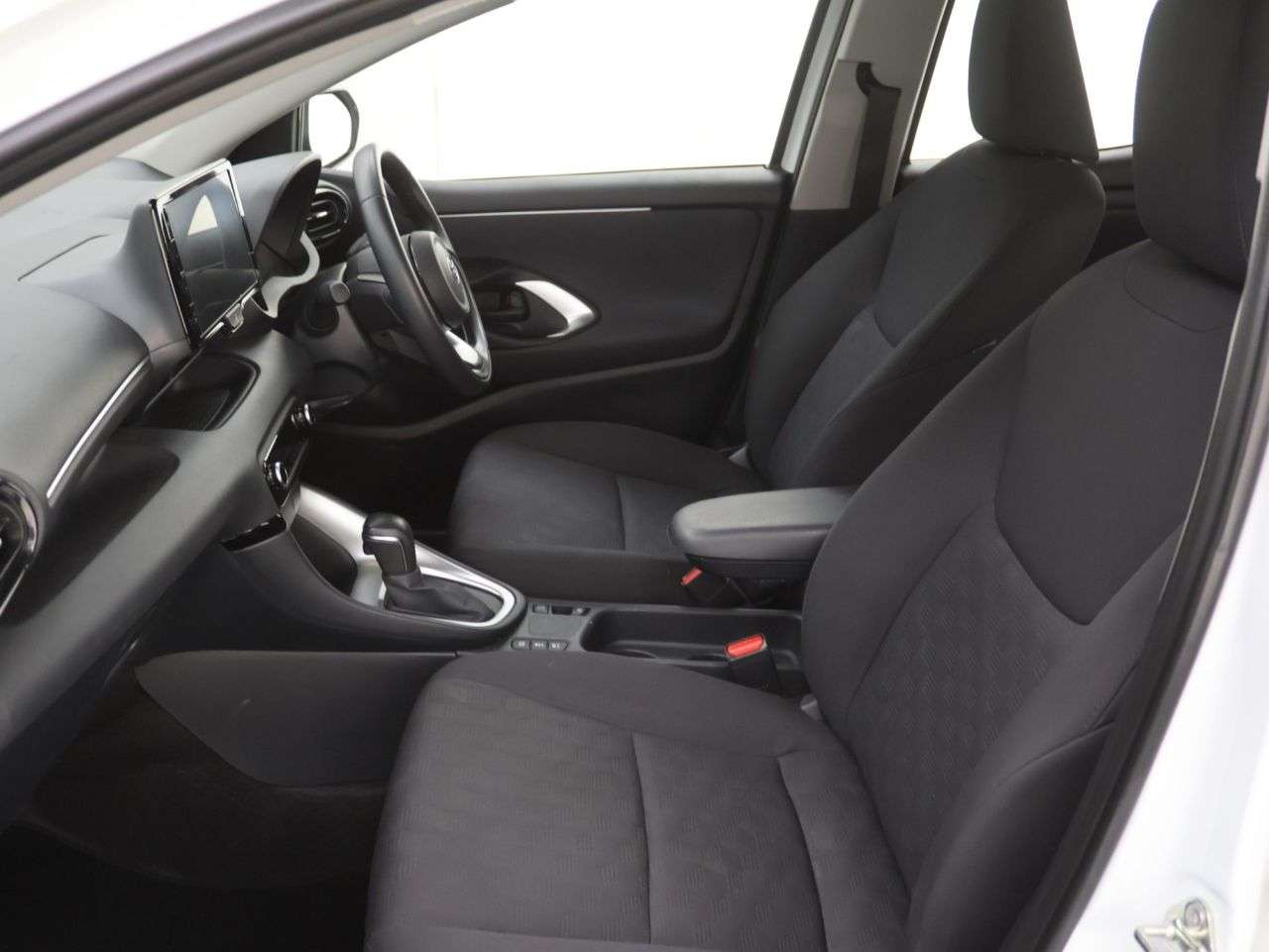 2024 TOYOTA YARIS 2024 TOYOTA YARIS