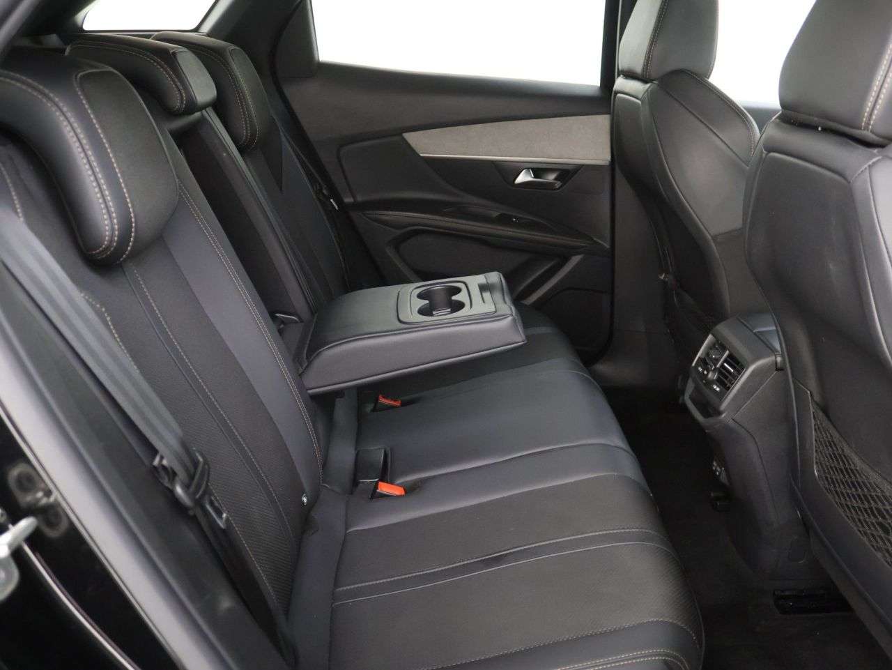2022 PEUGEOT 3008 2022 PEUGEOT 3008