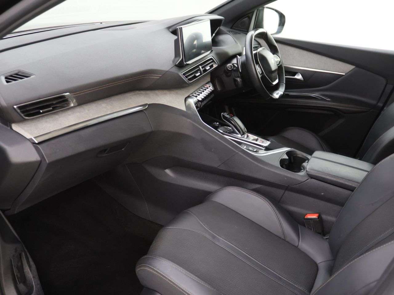2022 PEUGEOT 3008 2022 PEUGEOT 3008