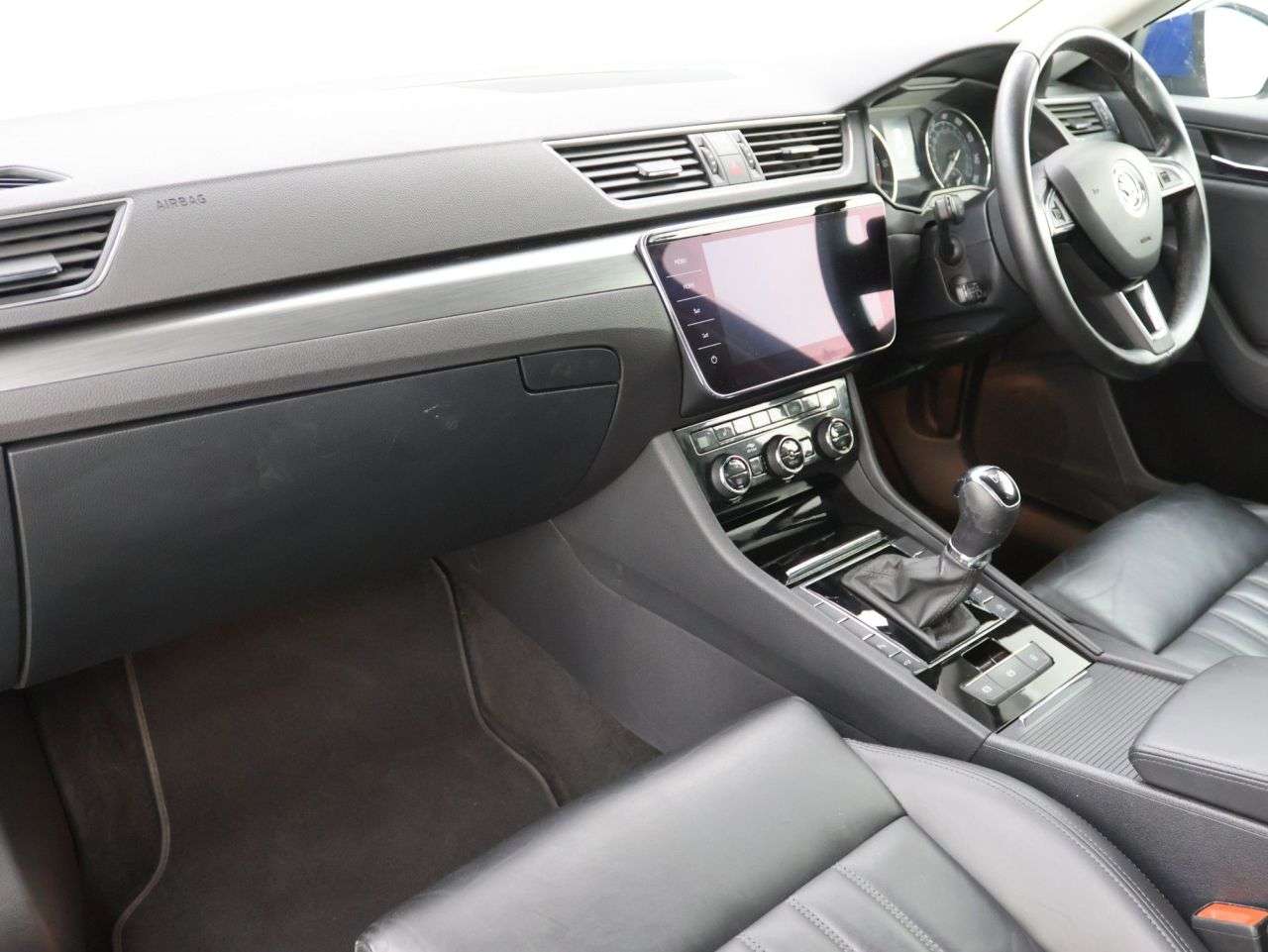 2018 SKODA SUPERB 2018 SKODA SUPERB