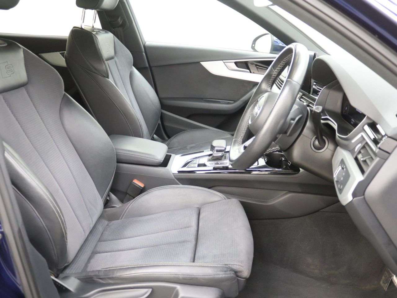 2023 AUDI A4 AVANT 2023 AUDI A4 AVANT