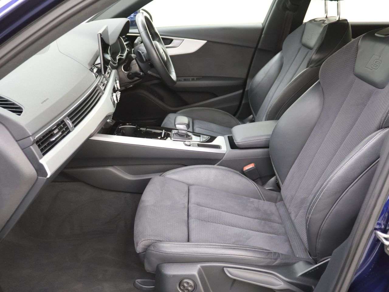 2023 AUDI A4 AVANT 2023 AUDI A4 AVANT