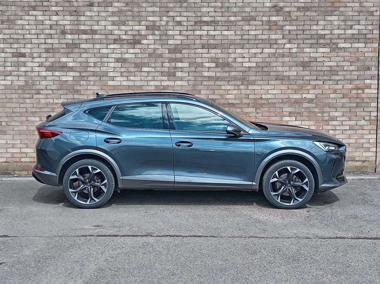 A 2023 CUPRA FORMENTOR 2.0 TSI V2 SUV 5dr Petrol DSG 4Drive Euro 6 (s/s) (190 ps) A 2023 CUPRA FORMENTOR 2.0 TSI V2 SUV 5dr Petrol DSG 4Drive Euro 6 (s/s) (190 ps)