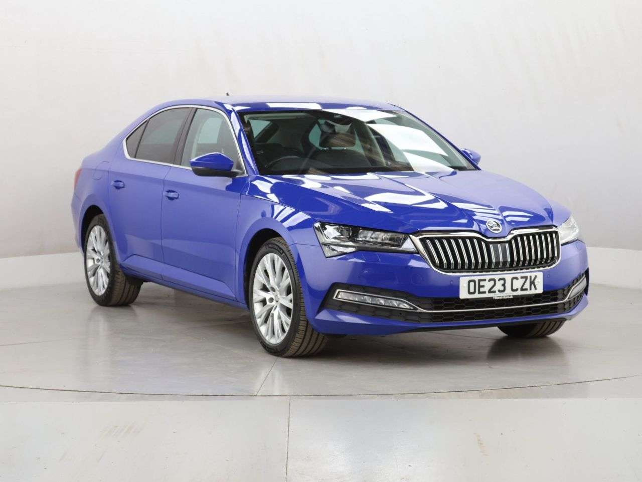 A 2023 SKODA SUPERB 2.0 TDI SE L Hatchback 5dr Diesel DSG Euro 6 (s/s) (150 ps) A 2023 SKODA SUPERB 2.0 TDI SE L Hatchback 5dr Diesel DSG Euro 6 (s/s) (150 ps)