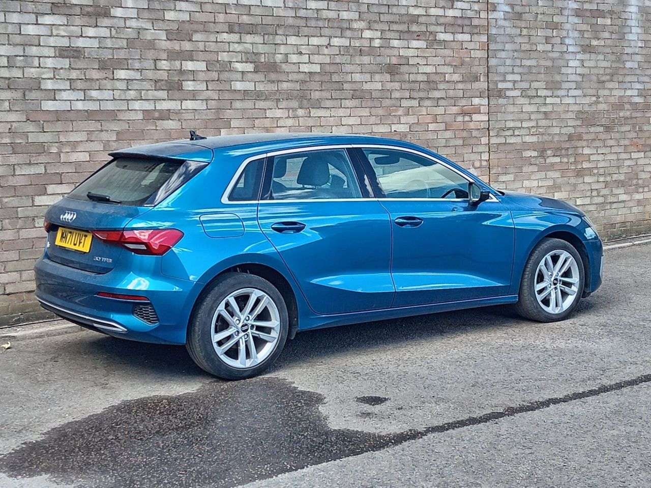 A 2021 AUDI A3 1.0 TFSI 30 Sport Sportback 5dr Petrol Manual Euro 6 (s/s) (110 ps) A 2021 AUDI A3 1.0 TFSI 30 Sport Sportback 5dr Petrol Manual Euro 6 (s/s) (110 ps)