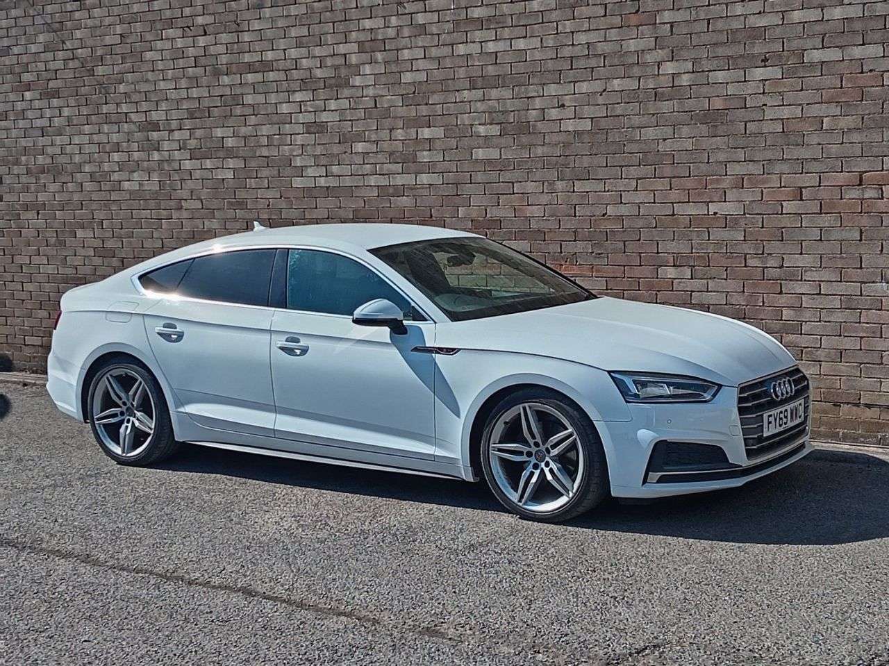 A 2019 AUDI A5 2.0 TFSI 35 S line Sportback 5dr Petrol S Tronic Euro 6 (s/s) (150 ps) A 2019 AUDI A5 2.0 TFSI 35 S line Sportback 5dr Petrol S Tronic Euro 6 (s/s) (150 ps)