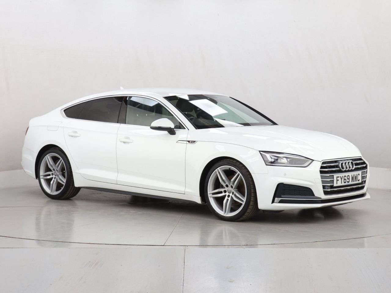 A 2019 AUDI A5 2.0 TFSI 35 S line Sportback 5dr Petrol S Tronic Euro 6 (s/s) (150 ps) A 2019 AUDI A5 2.0 TFSI 35 S line Sportback 5dr Petrol S Tronic Euro 6 (s/s) (150 ps)