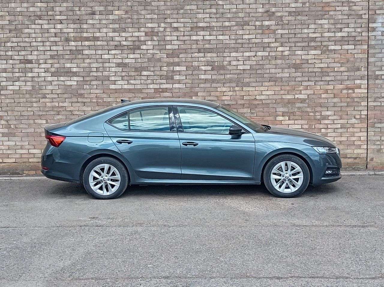 A 2021 SKODA OCTAVIA 1.4 TSI iV 13kWh SE Technology Hatchback 5dr Petrol Plug-in Hybrid DSG Euro A 2021 SKODA OCTAVIA 1.4 TSI iV 13kWh SE Technology Hatchback 5dr Petrol Plug-in Hybrid DSG Euro