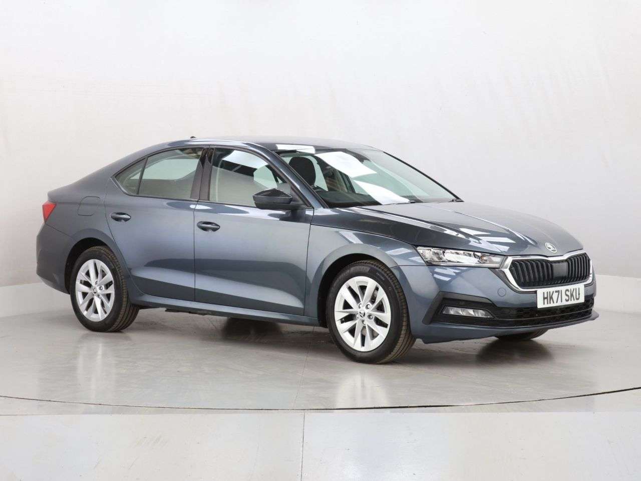 A 2021 SKODA OCTAVIA 1.4 TSI iV 13kWh SE Technology Hatchback 5dr Petrol Plug-in Hybrid DSG Euro A 2021 SKODA OCTAVIA 1.4 TSI iV 13kWh SE Technology Hatchback 5dr Petrol Plug-in Hybrid DSG Euro