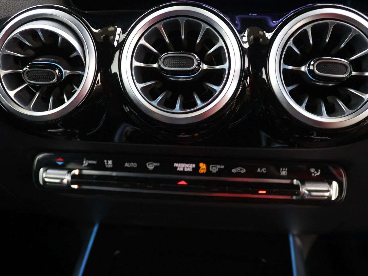 2024 MERCEDES-BENZ EQA 2024 MERCEDES-BENZ EQA