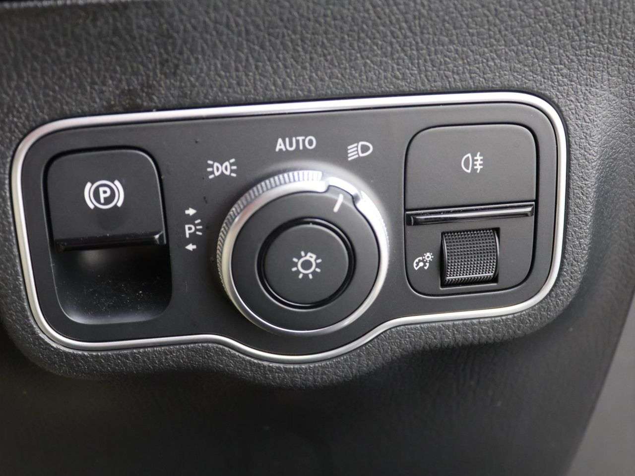 2024 MERCEDES-BENZ EQA 2024 MERCEDES-BENZ EQA