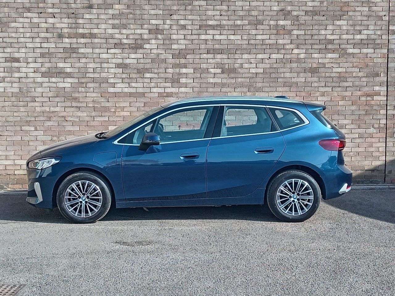 A 2023 BMW 2 SERIES ACTIVE TOURER 1.5 225xe 16.3kWh Luxury MPV 5dr Petrol Plug-in Hybrid DCT 4WD Euro 6 (s/s) A 2023 BMW 2 SERIES ACTIVE TOURER 1.5 225xe 16.3kWh Luxury MPV 5dr Petrol Plug-in Hybrid DCT 4WD Euro 6 (s/s)