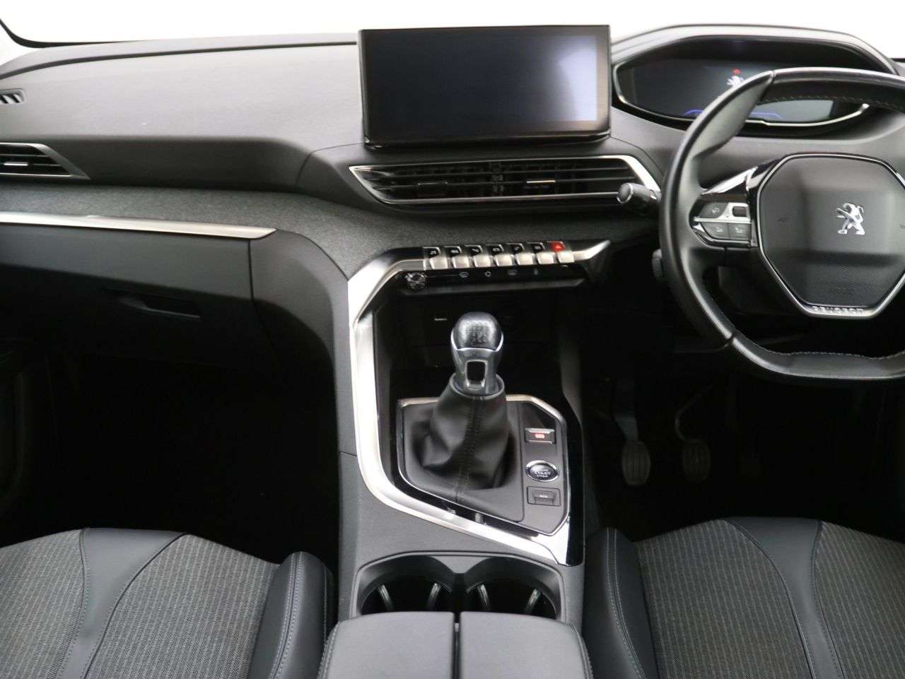 2021 PEUGEOT 5008 2021 PEUGEOT 5008
