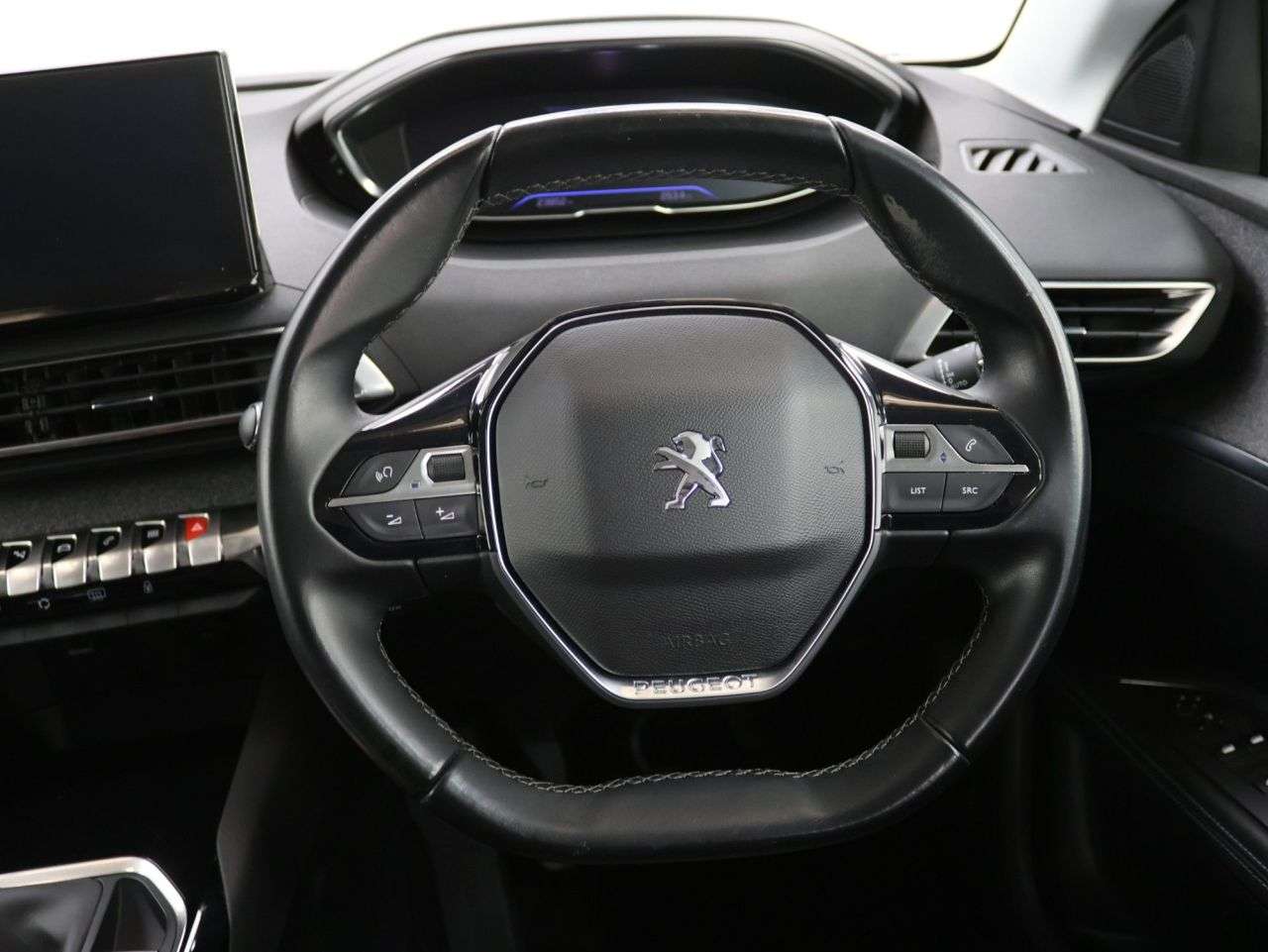 2021 PEUGEOT 5008 2021 PEUGEOT 5008