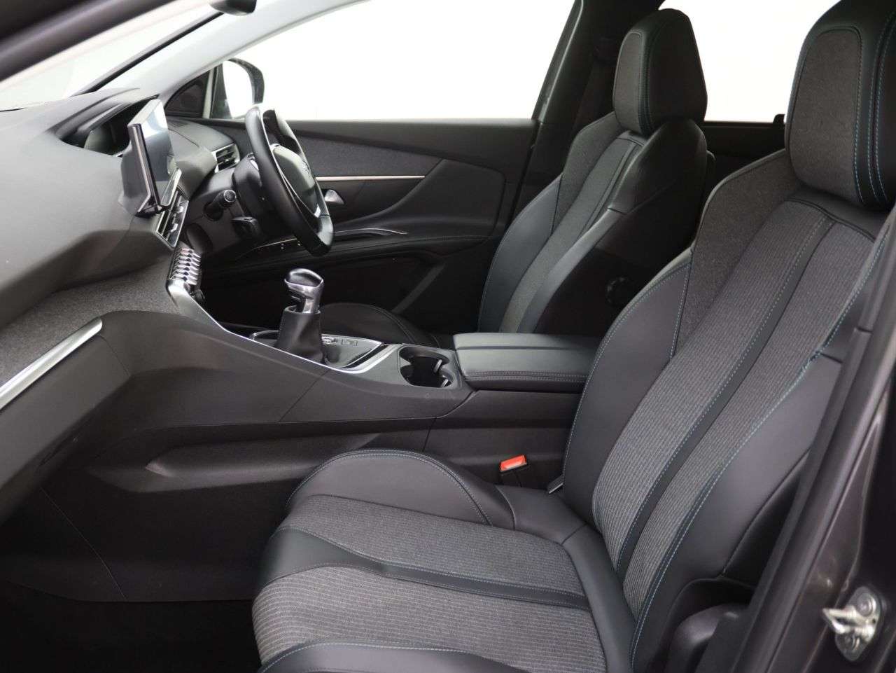 2021 PEUGEOT 5008 2021 PEUGEOT 5008