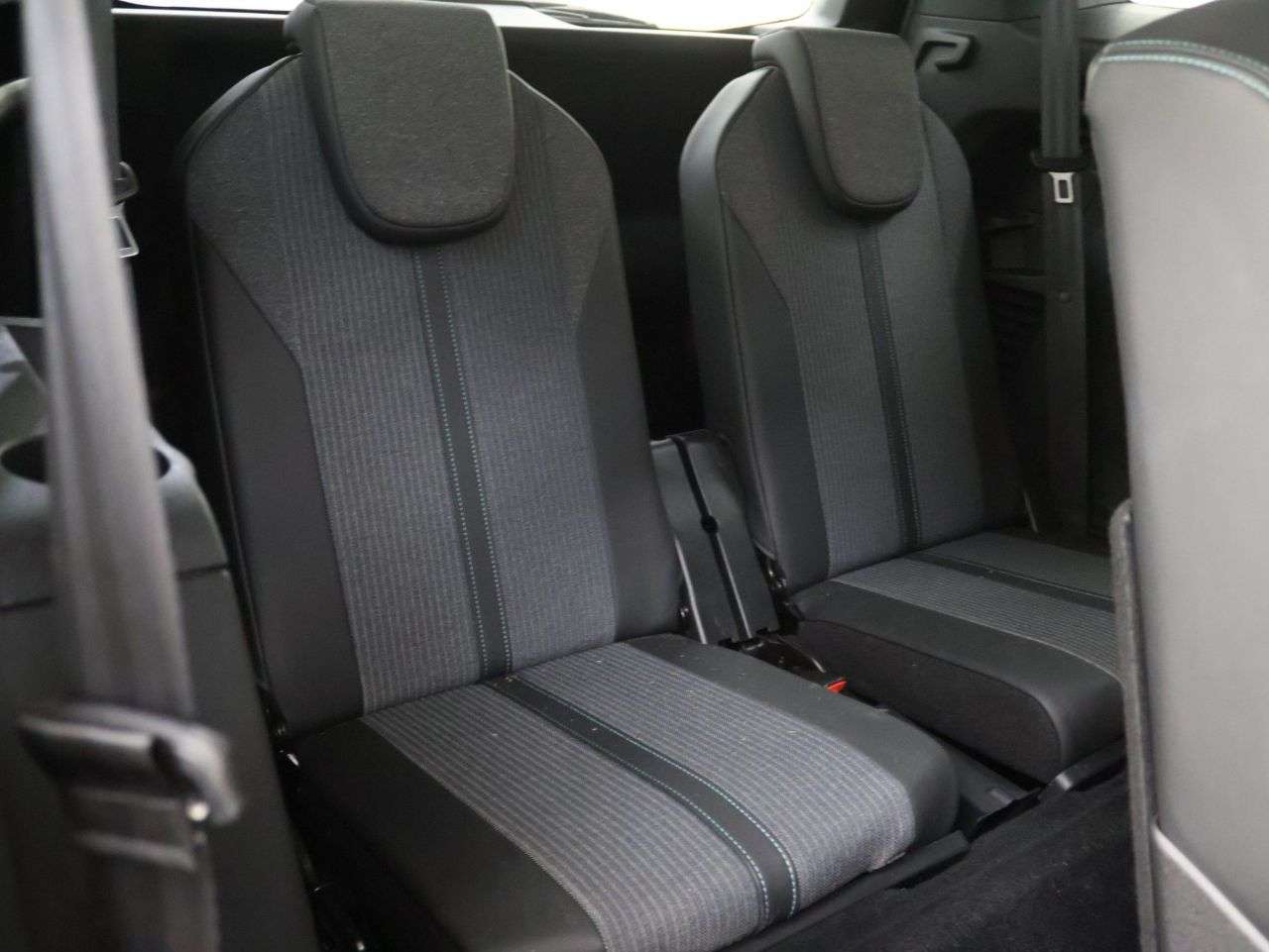 2021 PEUGEOT 5008 2021 PEUGEOT 5008
