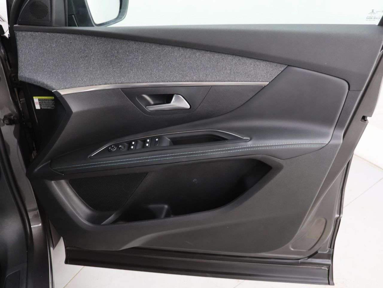 2021 PEUGEOT 5008 2021 PEUGEOT 5008