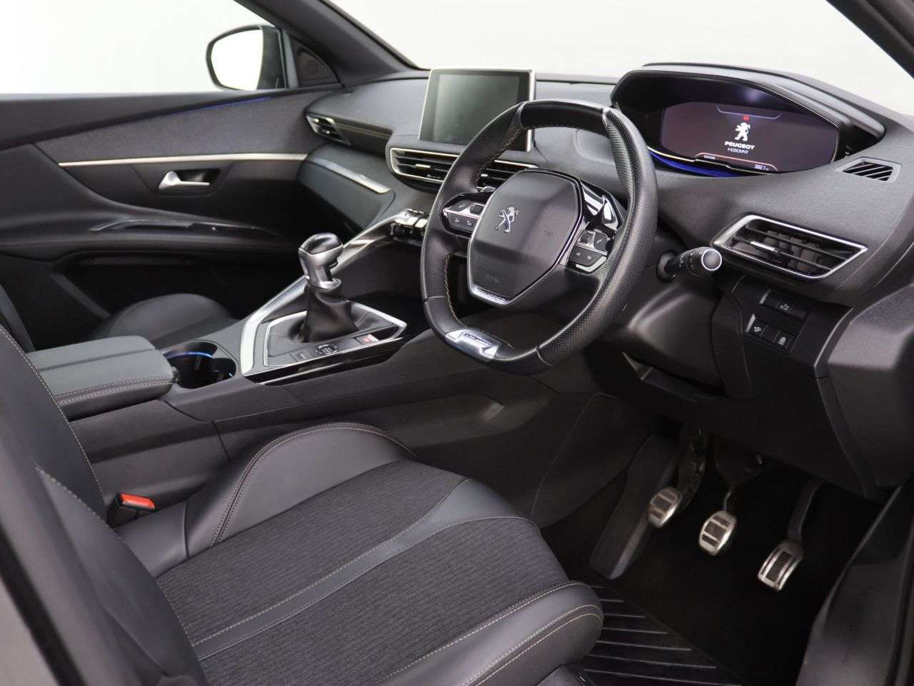 2019 PEUGEOT 3008 2019 PEUGEOT 3008