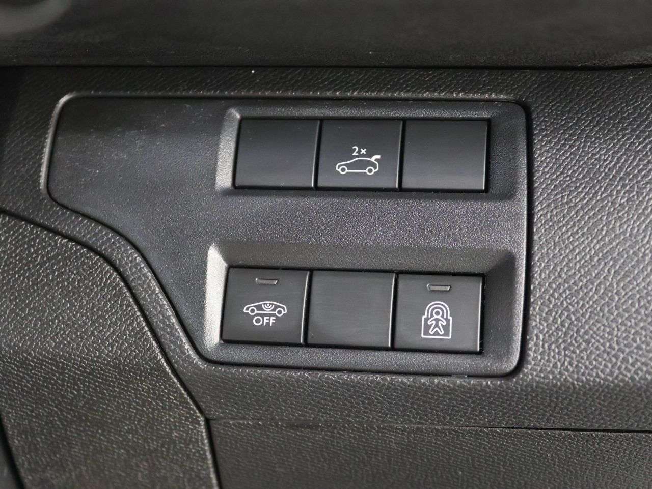 2019 PEUGEOT 3008 2019 PEUGEOT 3008