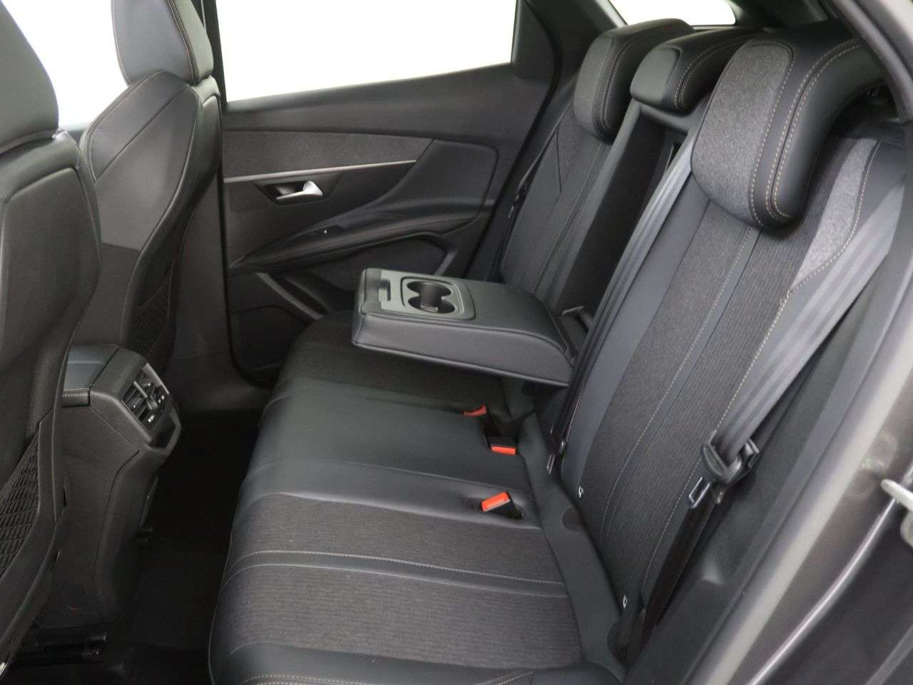 2019 PEUGEOT 3008 2019 PEUGEOT 3008