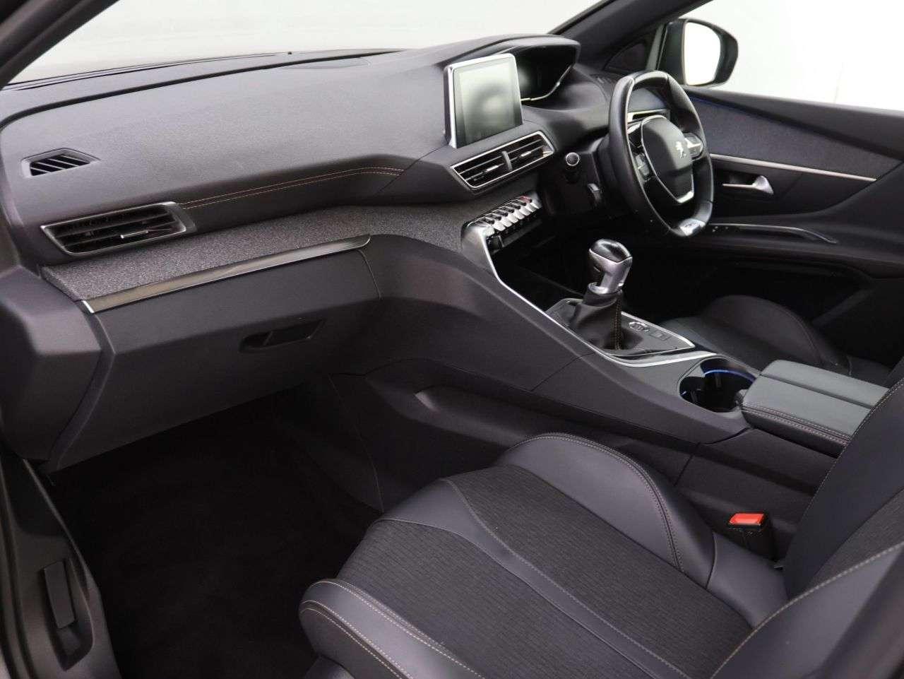 2019 PEUGEOT 3008 2019 PEUGEOT 3008