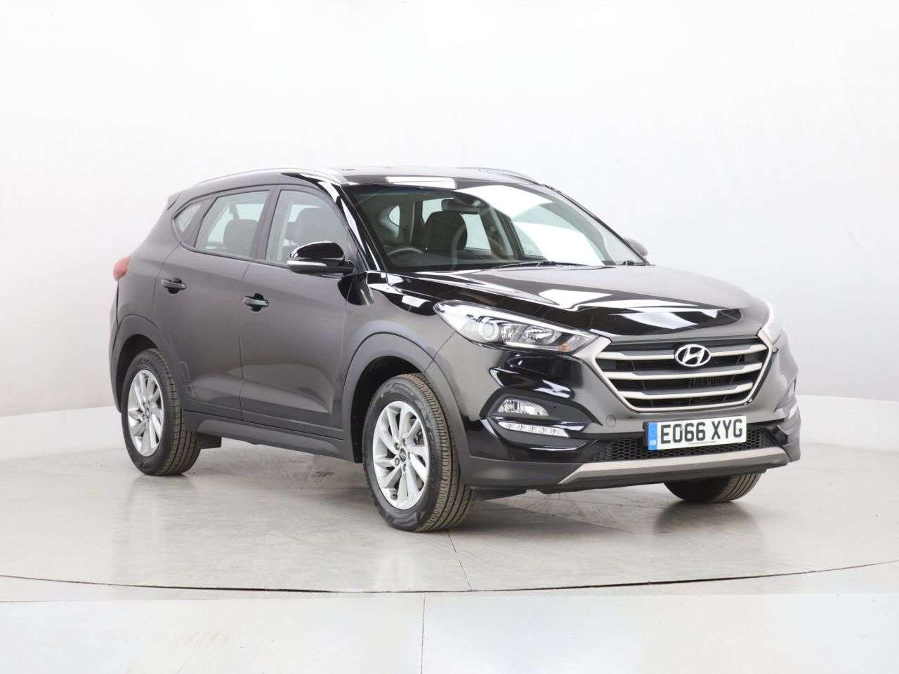 A 2016 HYUNDAI TUCSON 1.7 CRDi Blue Drive SE SUV 5dr Diesel Manual Euro 6 (s/s) (116 ps) A 2016 HYUNDAI TUCSON 1.7 CRDi Blue Drive SE SUV 5dr Diesel Manual Euro 6 (s/s) (116 ps)
