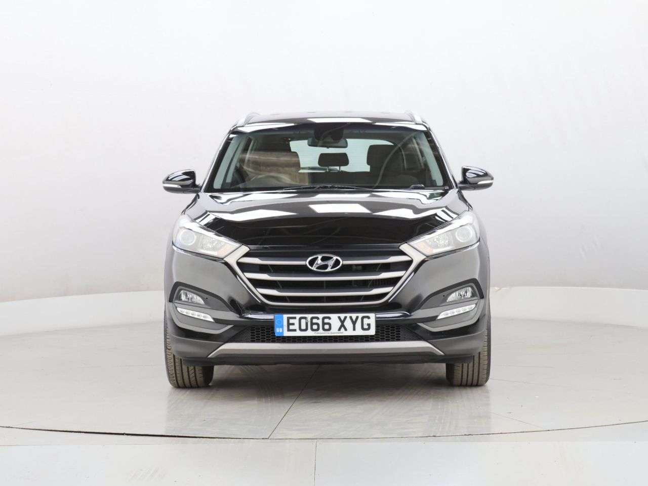 A 2016 HYUNDAI TUCSON 1.7 CRDi Blue Drive SE SUV 5dr Diesel Manual Euro 6 (s/s) (116 ps) A 2016 HYUNDAI TUCSON 1.7 CRDi Blue Drive SE SUV 5dr Diesel Manual Euro 6 (s/s) (116 ps)