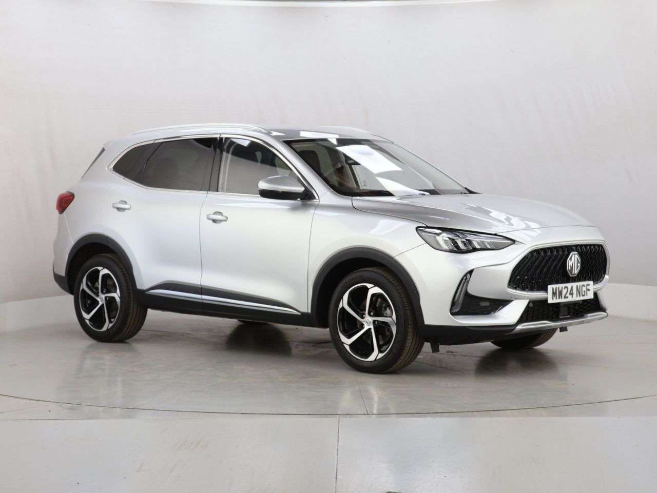 A 2024 MG MG HS 1.5 T-GDI Trophy SUV 5dr Petrol DCT Euro 6 (s/s) (162 ps) A 2024 MG MG HS 1.5 T-GDI Trophy SUV 5dr Petrol DCT Euro 6 (s/s) (162 ps)