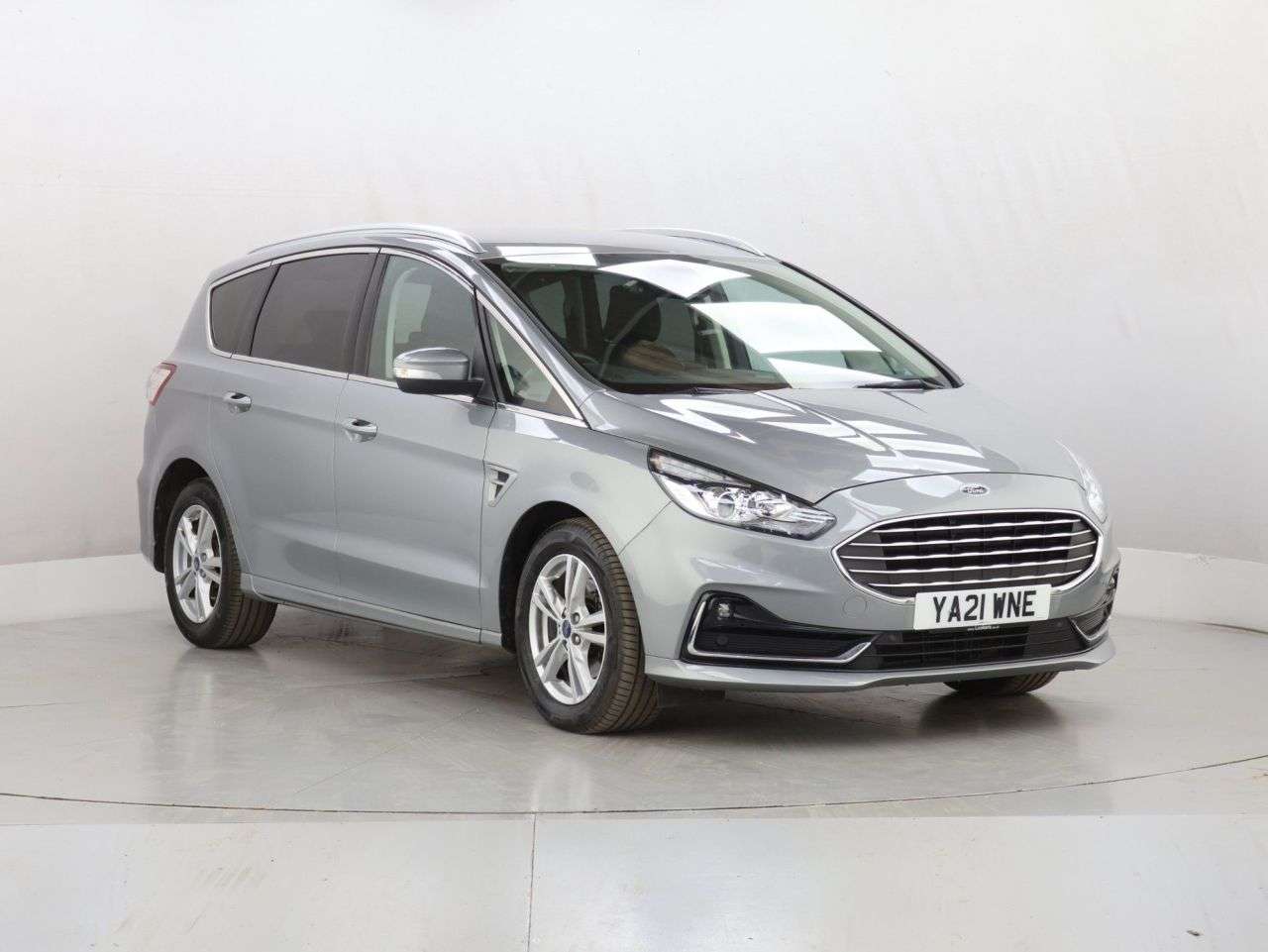 A 2021 FORD S-MAX 2.0 EcoBlue Titanium MPV 5dr Diesel Auto Euro 6 (s/s) (150 ps) A 2021 FORD S-MAX 2.0 EcoBlue Titanium MPV 5dr Diesel Auto Euro 6 (s/s) (150 ps)