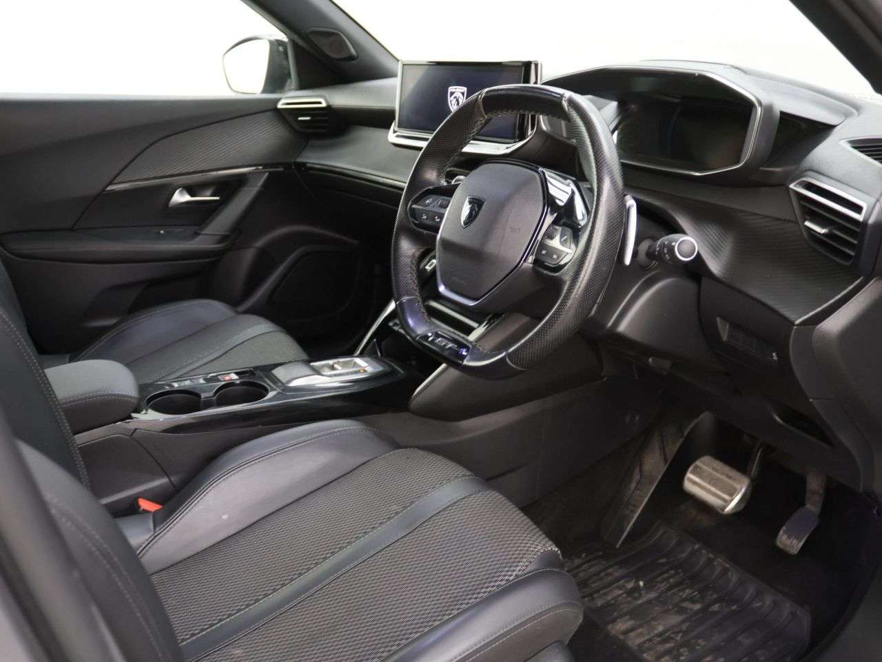 2023 PEUGEOT 2008 2023 PEUGEOT 2008