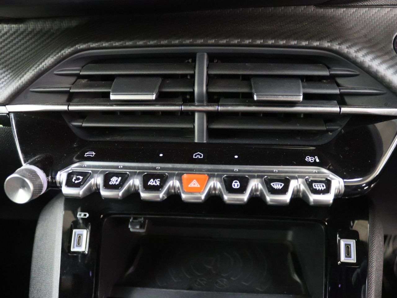 2023 PEUGEOT 2008 2023 PEUGEOT 2008