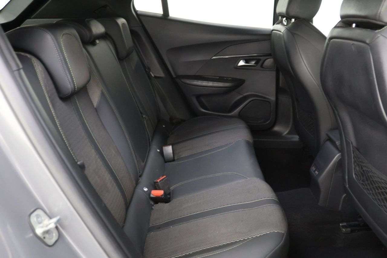 2023 PEUGEOT 2008 2023 PEUGEOT 2008