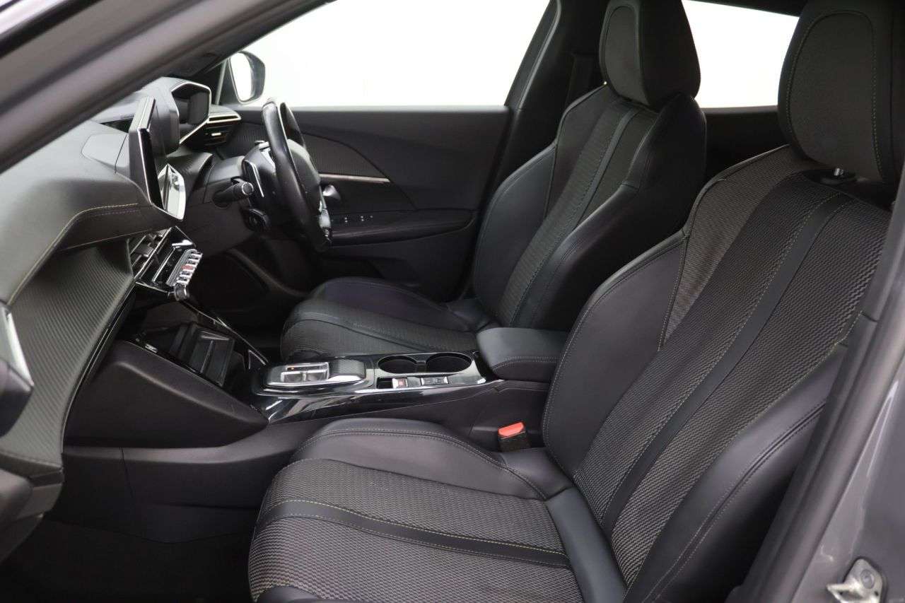2023 PEUGEOT 2008 2023 PEUGEOT 2008