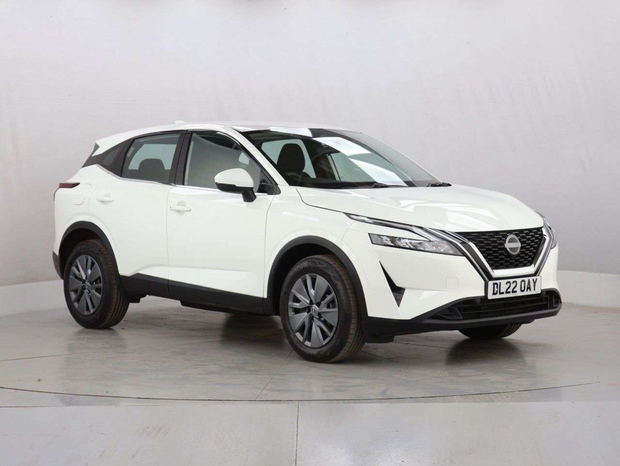 A 2022 NISSAN QASHQAI 1.3 DIG-T MHEV Visia SUV 5dr Petrol Hybrid Manual Euro 6 (s/s) (140 ps) A 2022 NISSAN QASHQAI 1.3 DIG-T MHEV Visia SUV 5dr Petrol Hybrid Manual Euro 6 (s/s) (140 ps)