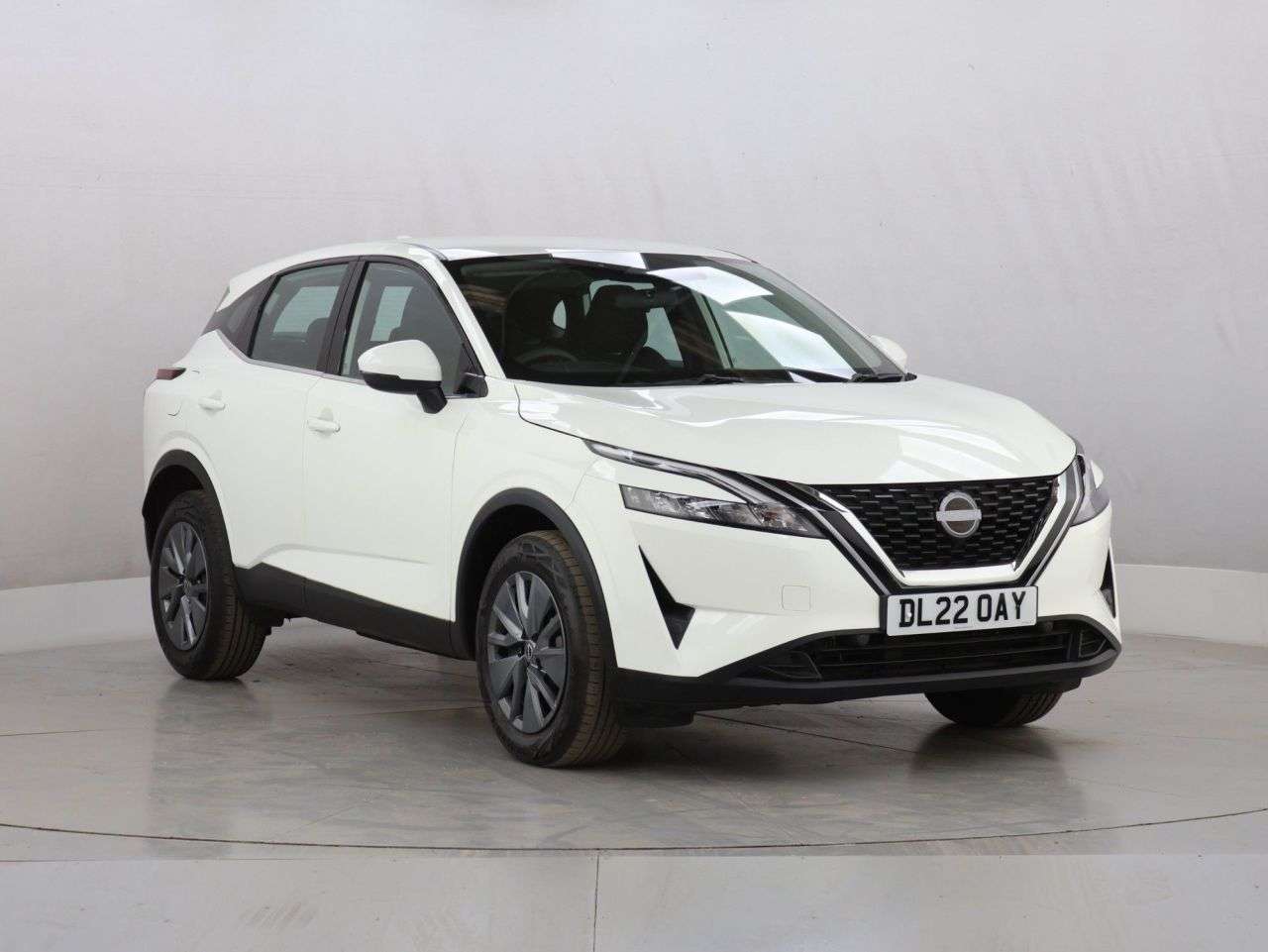 A 2022 NISSAN QASHQAI 1.3 DIG-T MHEV Visia SUV 5dr Petrol Hybrid Manual Euro 6 (s/s) (140 ps) A 2022 NISSAN QASHQAI 1.3 DIG-T MHEV Visia SUV 5dr Petrol Hybrid Manual Euro 6 (s/s) (140 ps)