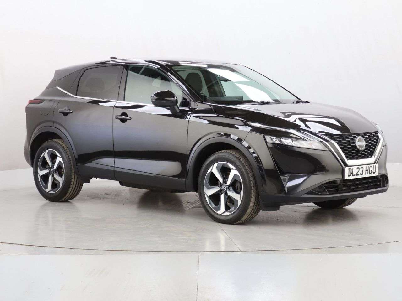 A 2023 NISSAN QASHQAI 1.3 DIG-T MHEV N-Connecta SUV 5dr Petrol Hybrid XTRON Euro 6 (s/s) (158 ps) A 2023 NISSAN QASHQAI 1.3 DIG-T MHEV N-Connecta SUV 5dr Petrol Hybrid XTRON Euro 6 (s/s) (158 ps)