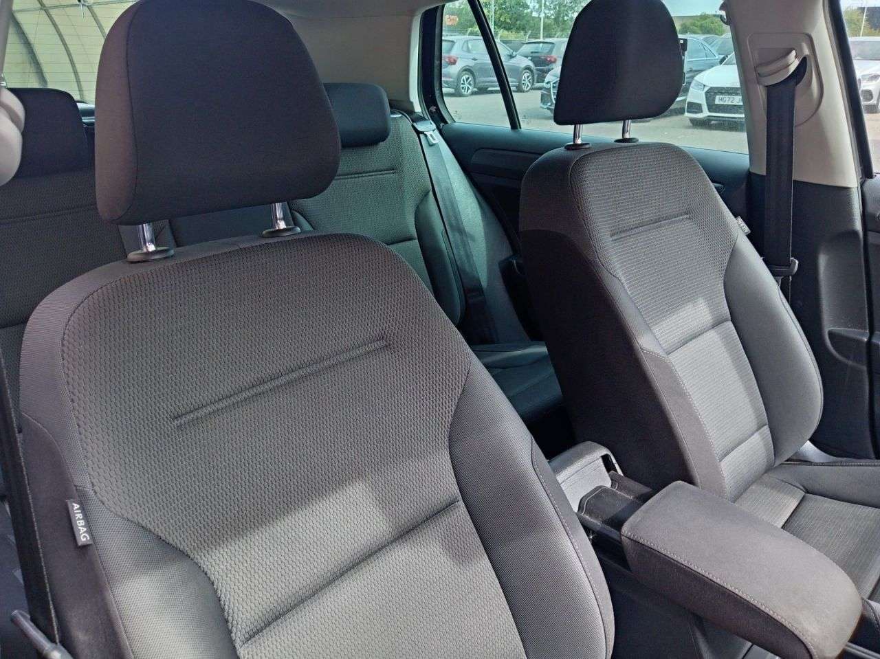 2019 VOLKSWAGEN GOLF 2019 VOLKSWAGEN GOLF