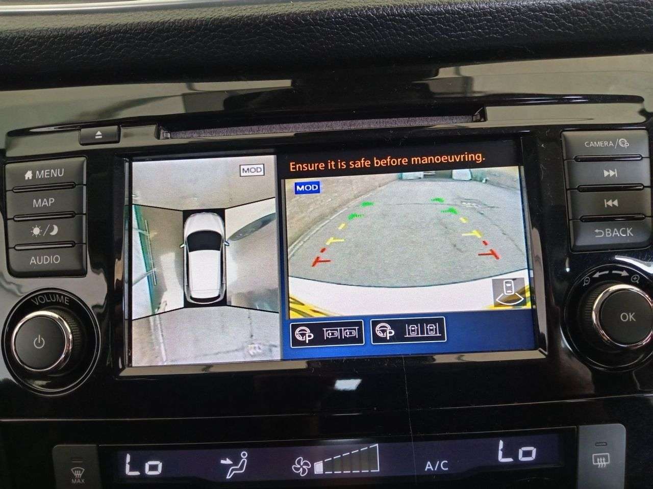 A 2019 NISSAN QASHQAI 1.3 DIG-T N-Connecta SUV 5dr Petrol Manual Euro 6 (s/s) (160 ps) A 2019 NISSAN QASHQAI 1.3 DIG-T N-Connecta SUV 5dr Petrol Manual Euro 6 (s/s) (160 ps)