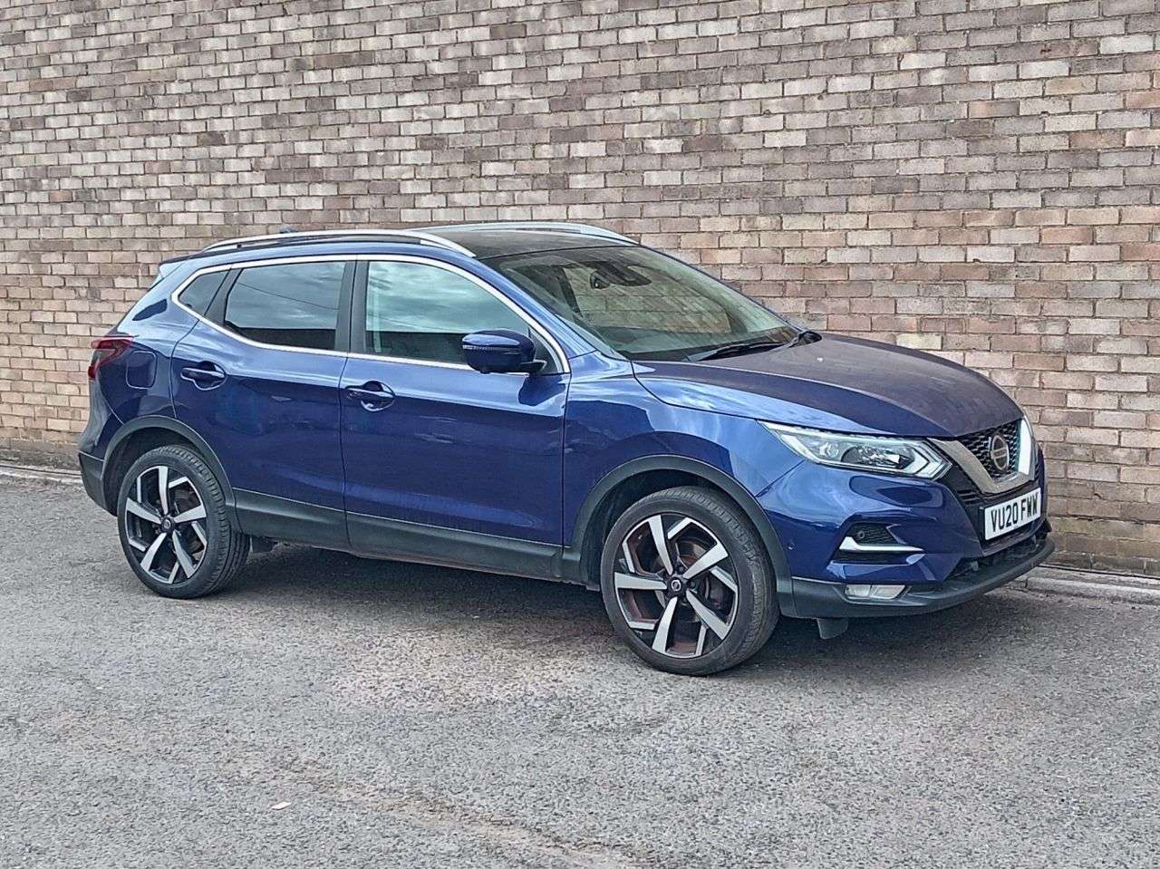 A 2020 NISSAN QASHQAI 1.3 DIG-T Tekna SUV 5dr Petrol Manual Euro 6 (s/s) (140 ps) A 2020 NISSAN QASHQAI 1.3 DIG-T Tekna SUV 5dr Petrol Manual Euro 6 (s/s) (140 ps)