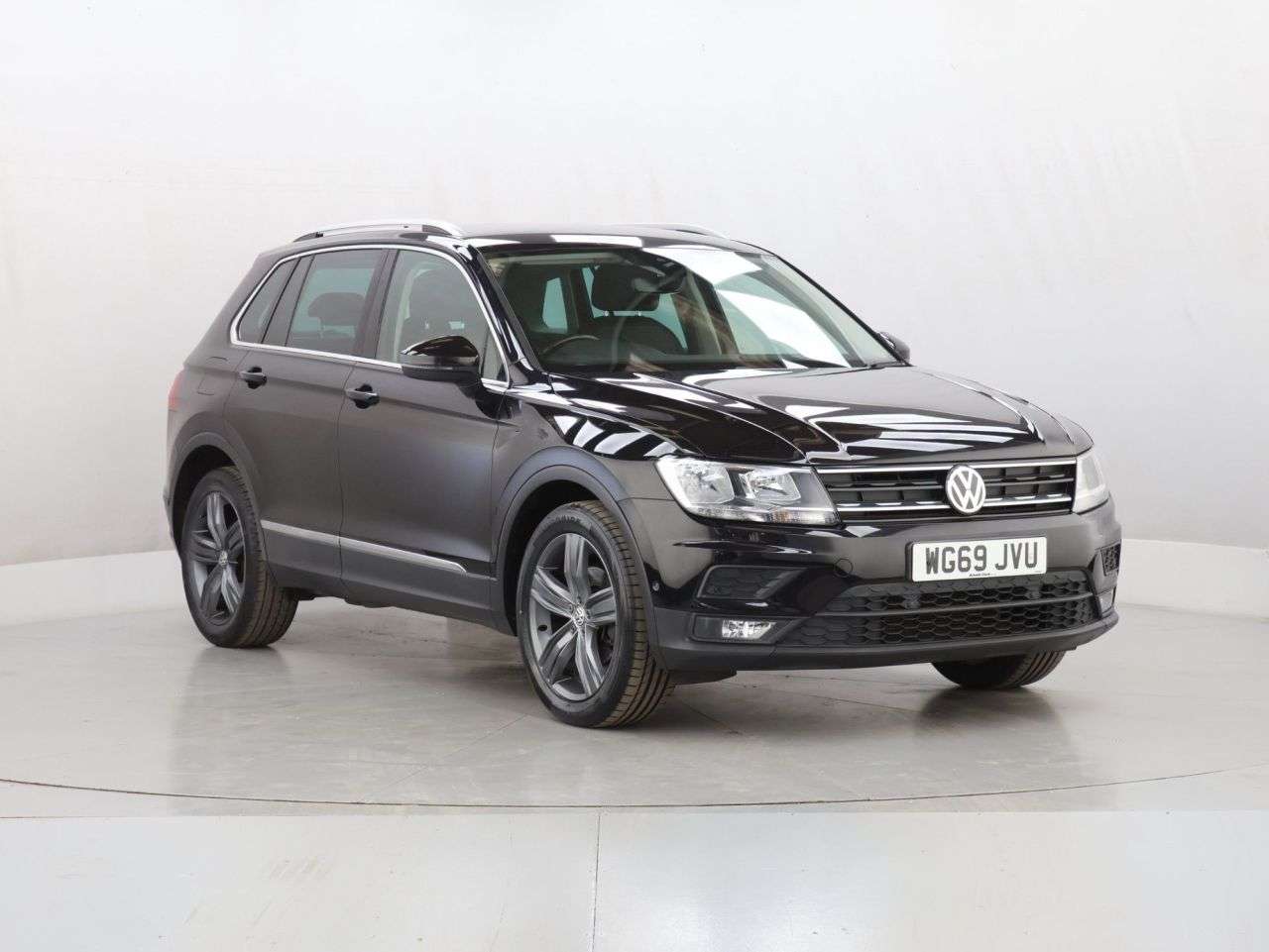 A 2019 VOLKSWAGEN TIGUAN 1.5 TSI EVO Match SUV 5dr Petrol Manual Euro 6 (s/s) (150 ps) A 2019 VOLKSWAGEN TIGUAN 1.5 TSI EVO Match SUV 5dr Petrol Manual Euro 6 (s/s) (150 ps)