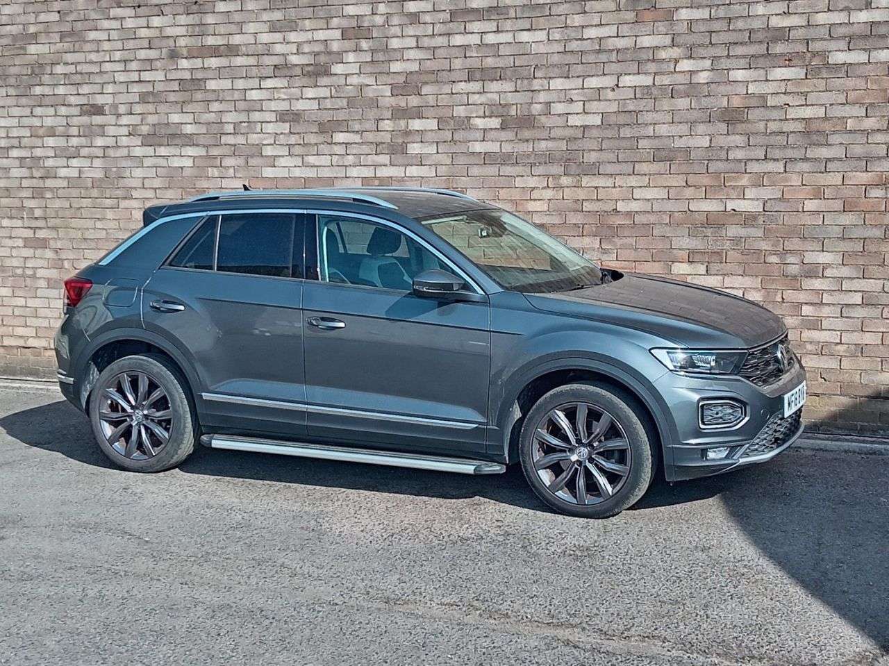 A 2018 VOLKSWAGEN T-ROC 1.5 TSI EVO SEL SUV 5dr Petrol Manual Euro 6 (s/s) (150 ps) A 2018 VOLKSWAGEN T-ROC 1.5 TSI EVO SEL SUV 5dr Petrol Manual Euro 6 (s/s) (150 ps)