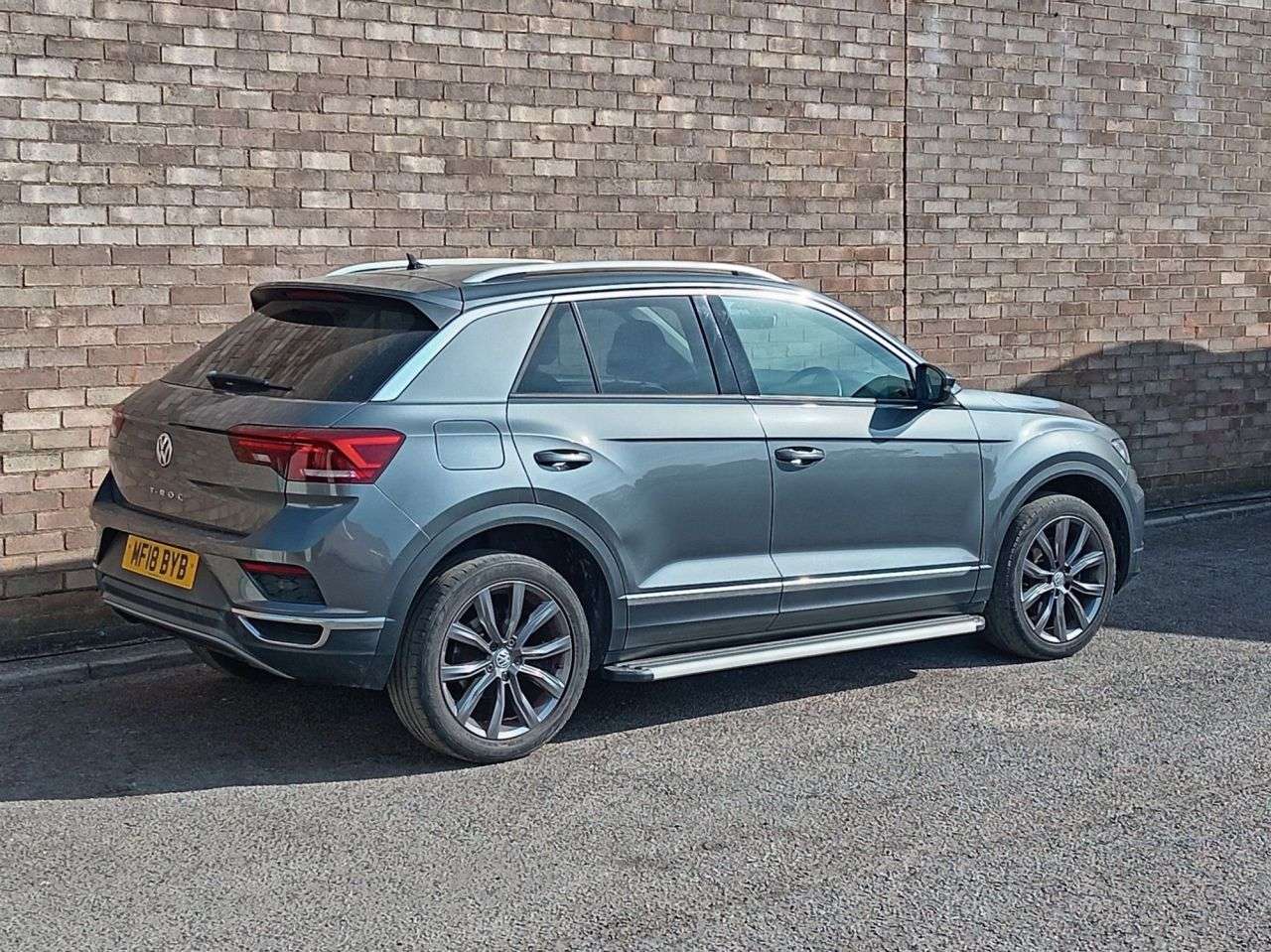 A 2018 VOLKSWAGEN T-ROC 1.5 TSI EVO SEL SUV 5dr Petrol Manual Euro 6 (s/s) (150 ps) A 2018 VOLKSWAGEN T-ROC 1.5 TSI EVO SEL SUV 5dr Petrol Manual Euro 6 (s/s) (150 ps)