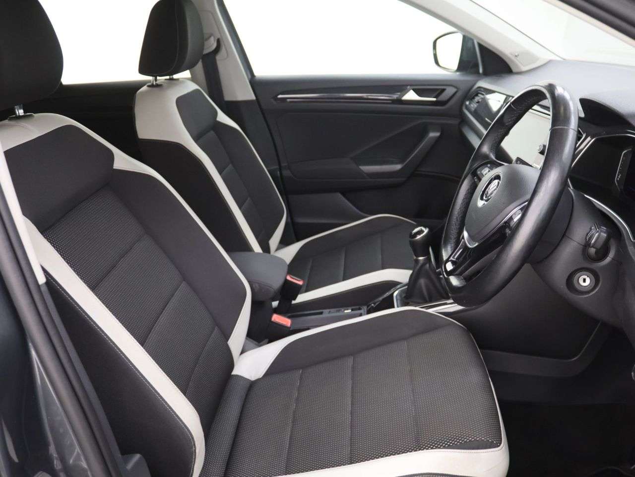 2018 VOLKSWAGEN T-ROC 2018 VOLKSWAGEN T-ROC