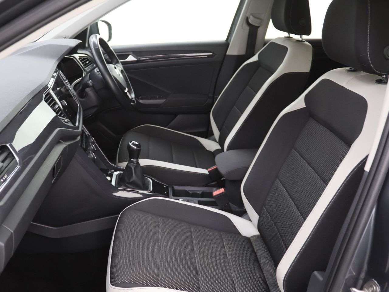 2018 VOLKSWAGEN T-ROC 2018 VOLKSWAGEN T-ROC