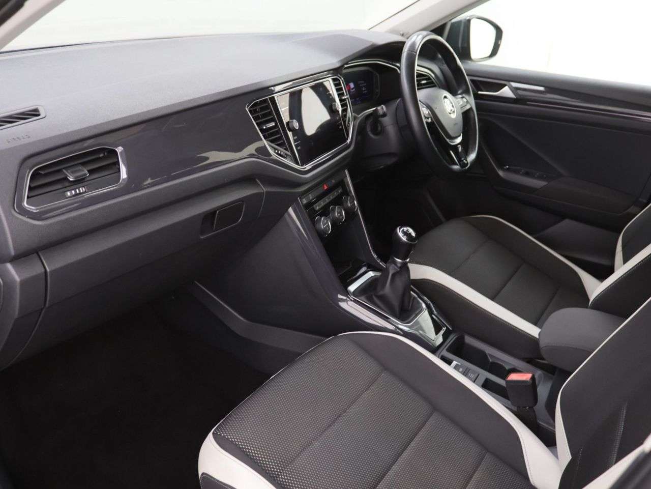 2018 VOLKSWAGEN T-ROC 2018 VOLKSWAGEN T-ROC