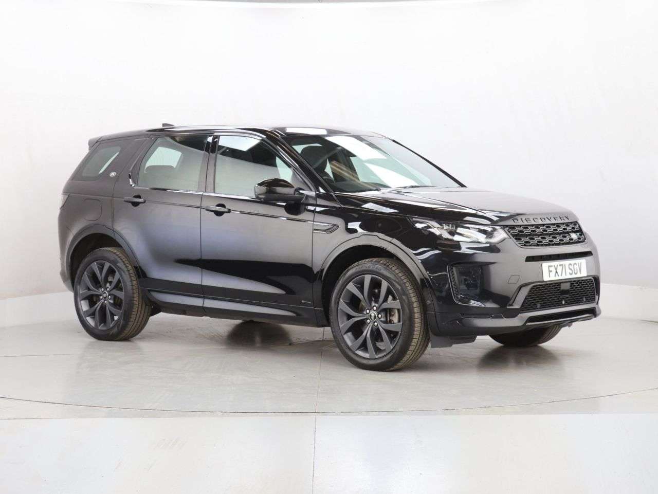 A 2021 LAND ROVER DISCOVERY SPORT 1.5 P300e 12.2kWh R-Dynamic SE SUV 5dr Petrol Plug-in Hybrid Auto 4WD Euro A 2021 LAND ROVER DISCOVERY SPORT 1.5 P300e 12.2kWh R-Dynamic SE SUV 5dr Petrol Plug-in Hybrid Auto 4WD Euro